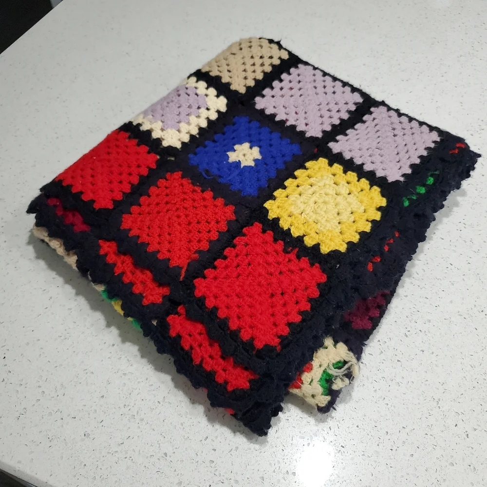 Vintage Crocheted Grannycore Afghan Throw 144 Granny 4